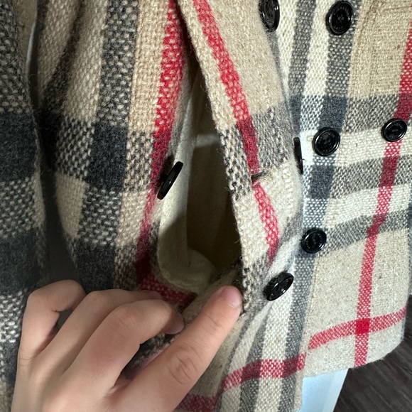 Burberry coat - Picture 3 of 10